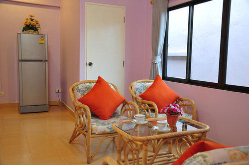 Tj Guesthouse Pattaya Zewnętrze zdjęcie