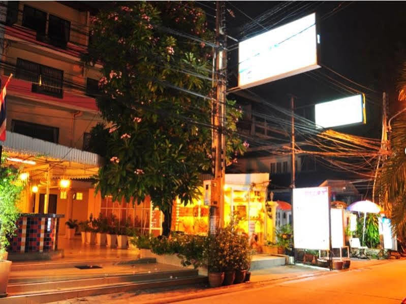 Tj Guesthouse Pattaya Zewnętrze zdjęcie